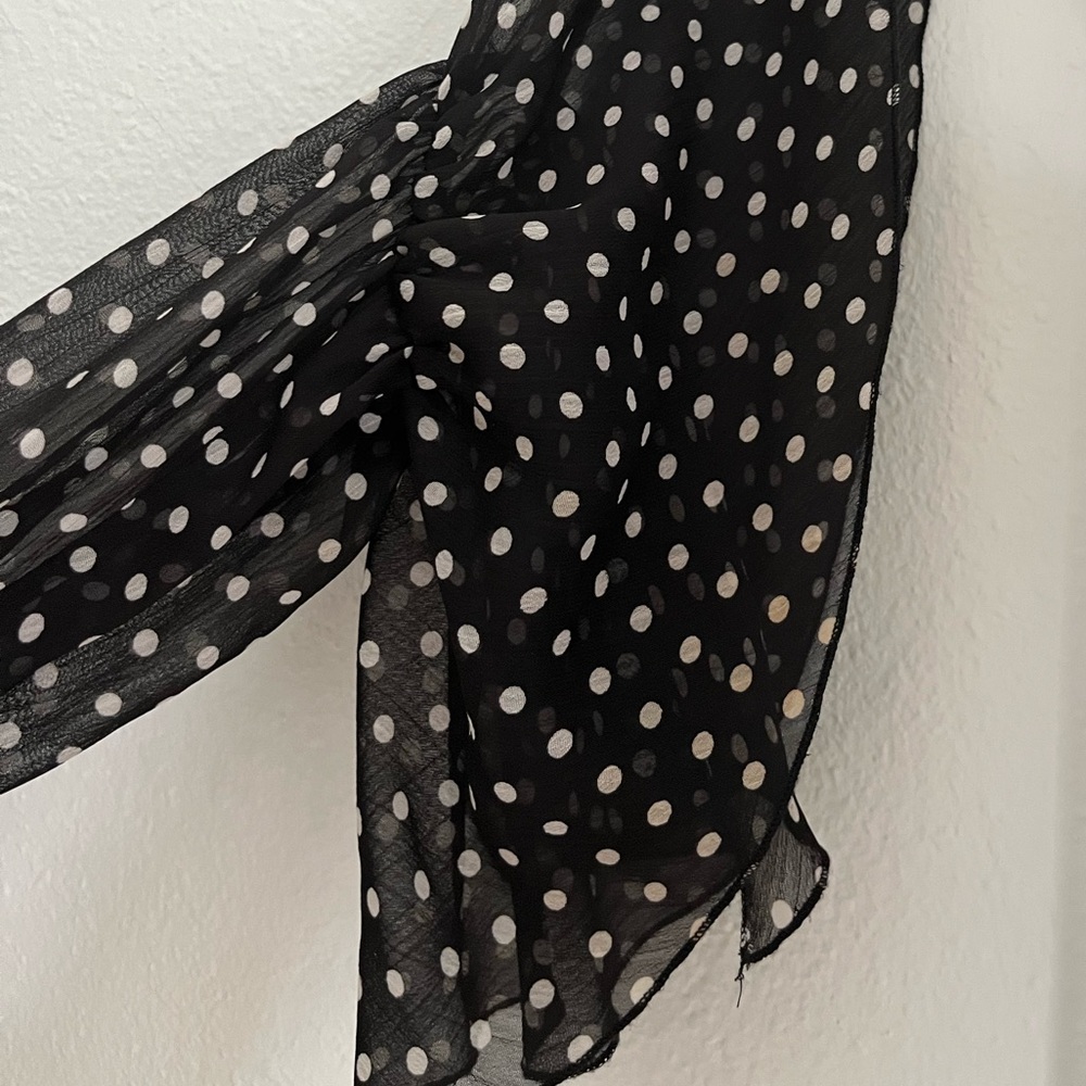 Alice + Olivia polka dot button down sz XS - Picture 7 of 8